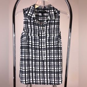 Banana Republic black & cream plaid sleeveless, petite S